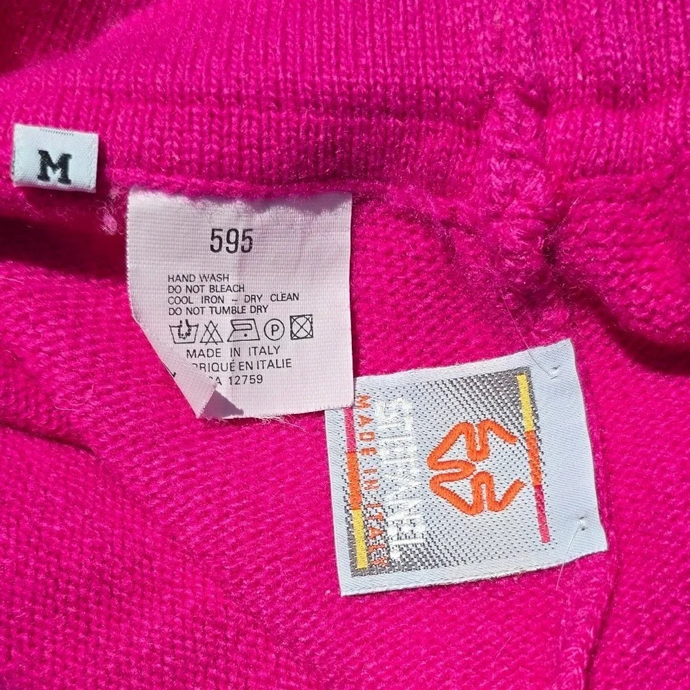 Stefanel Hot Pink Knit Mini Skirt Made in Italy Embroidered Floral Trim Size M